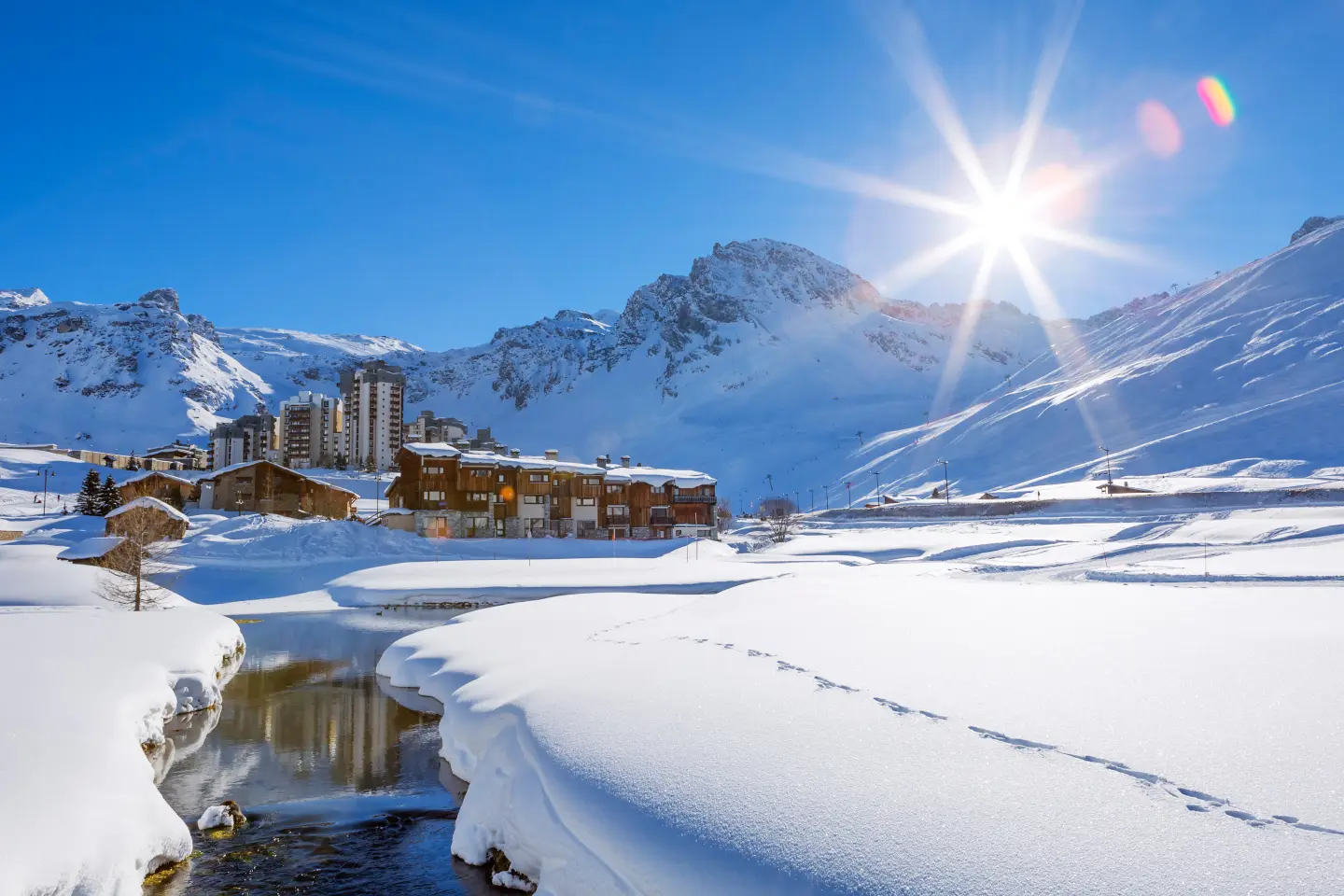 vue de tignes dans la neige