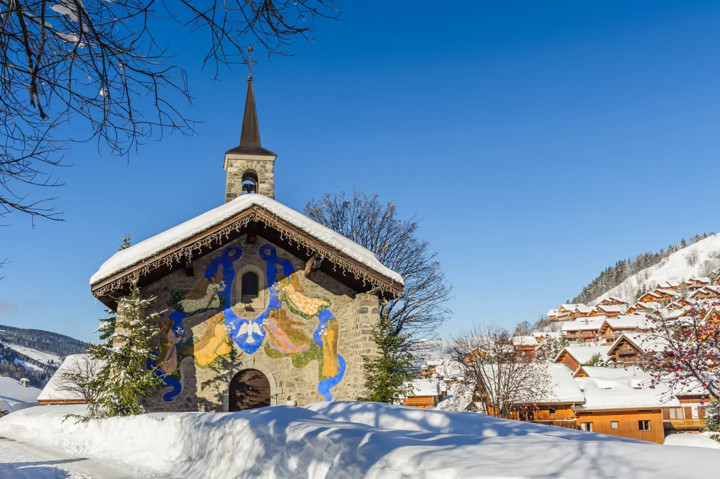 la chapelle de Mussillon, Notre Dame des Neiges dans le village de Méribel