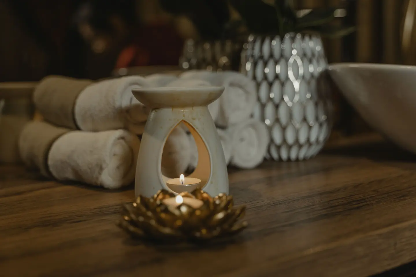 bougie et serviettes détente