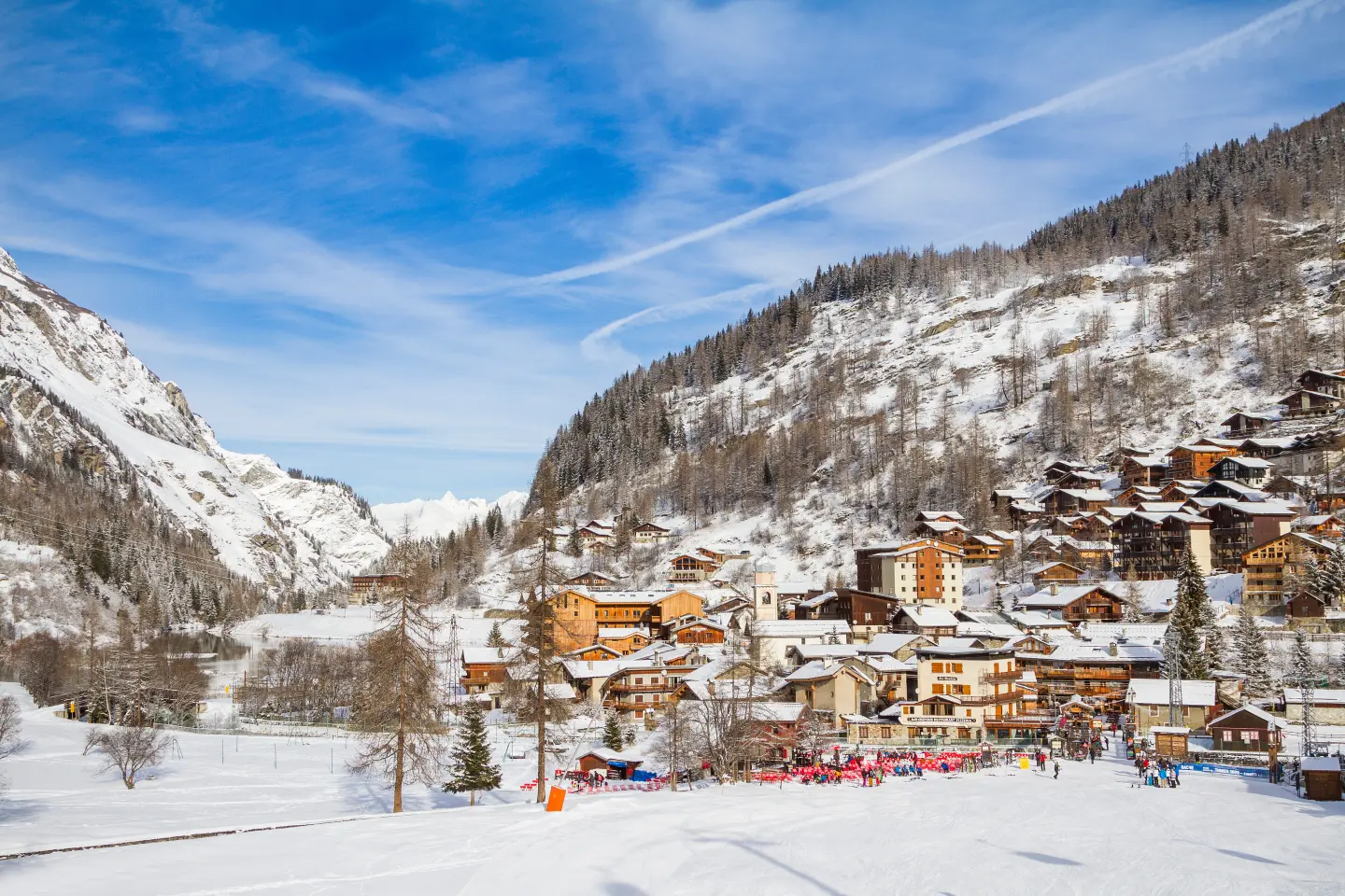 vue sur le village de tignes les brevieres