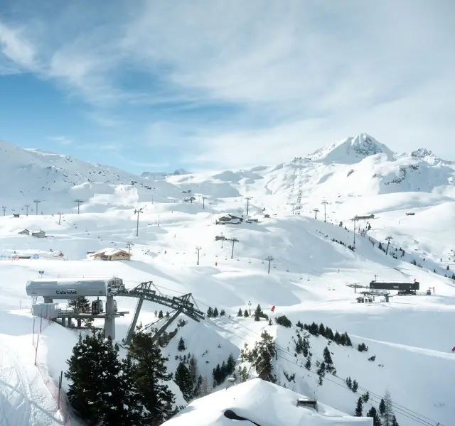 vue sur les montagnes depuis arc 2000