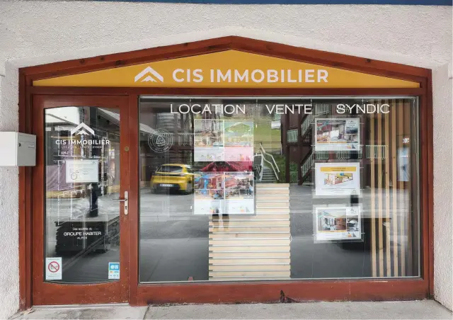 vitrine agence immobiliere cis arc 1800